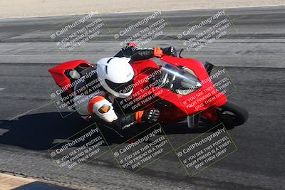 media/Dec-01-2025-Moto Forza (Mon) [[2daa91e15f]]/1-Advanced Group/Session 4 (Turn 10 Inside)/